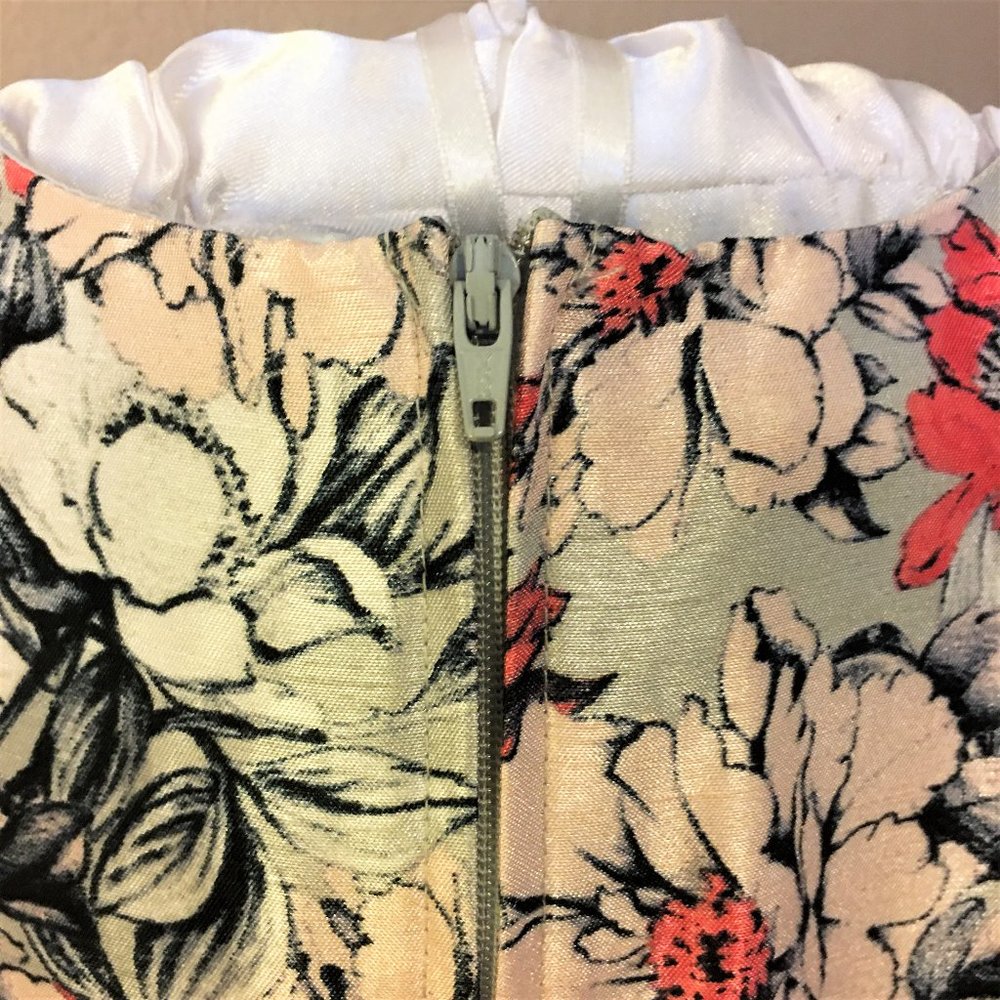 BONNIE JEAN Girls Floral Sleeveless Dress   Size 4 - Picture 8 of 11